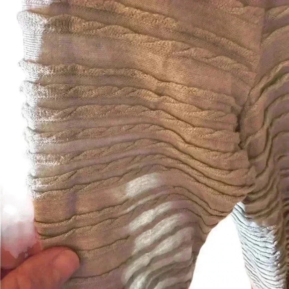 Lularoe small lightweight grey “ Ruffled” Sarah duster cardigan. NWT. Pleated - Picture 5 of 9